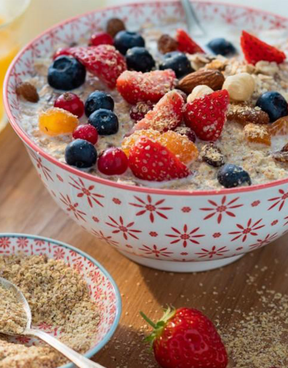 Porridge aux fruits de saison granola